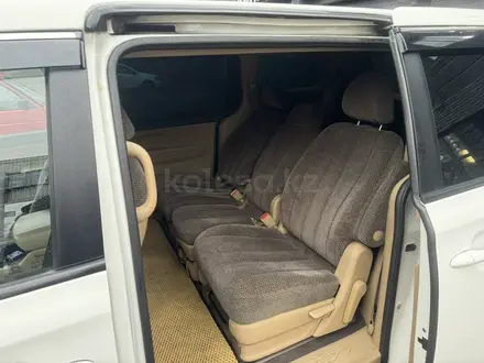 Kia Carnival 2015 года за 10 500 000 тг. в Алматы – фото 7