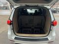 Kia Carnival 2015 года за 10 500 000 тг. в Алматы – фото 8