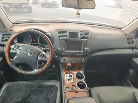 Toyota Highlander 2010 года за 8 235 825 тг. в Актобе – фото 9