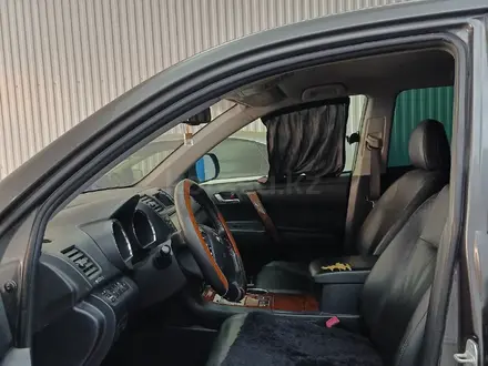 Toyota Highlander 2010 года за 8 235 825 тг. в Актобе – фото 7