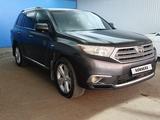 Toyota Highlander 2010 года за 8 235 825 тг. в Актобе – фото 3