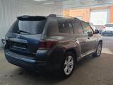 Toyota Highlander 2010 года за 8 235 825 тг. в Актобе – фото 4