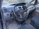 Toyota Voxy 2006 года за 6 700 000 тг. в Алматы – фото 4