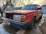 Volvo 200 Series 1986 годаүшін1 000 000 тг. в Алматы