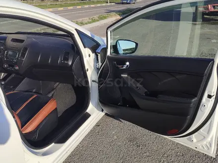 Kia Cerato 2015 года за 5 800 000 тг. в Шымкент – фото 9