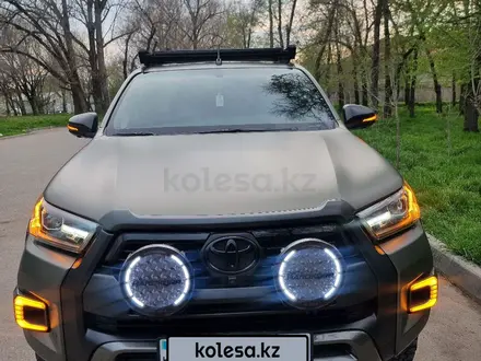 Toyota Hilux 2022 года за 33 000 000 тг. в Алматы – фото 10