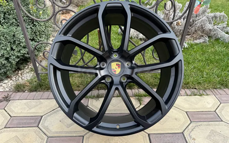 Оригинальные диски R22 на Porsche Cayenne (Порш Кайен) за 905 000 тг. в Алматы