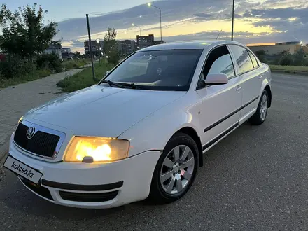 Skoda Superb 2002 года за 2 900 000 тг. в Степногорск – фото 4