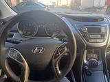 Hyundai Elantra 2013 годаүшін3 900 000 тг. в Атырау – фото 5