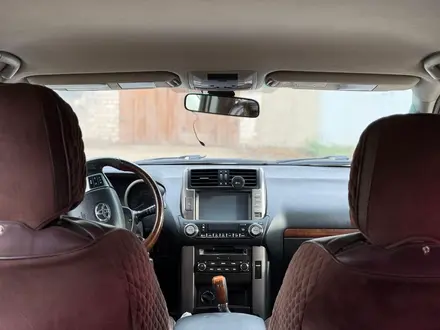 Toyota Land Cruiser Prado 2013 года за 14 000 000 тг. в Актобе – фото 5