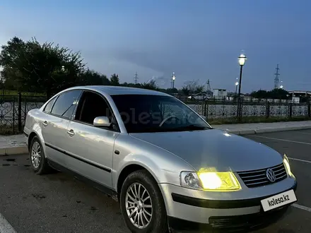 Volkswagen Passat 1998 года за 2 500 000 тг. в Тараз – фото 2