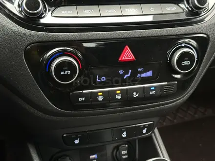 Hyundai Accent 2021 года за 7 550 000 тг. в Актобе – фото 24