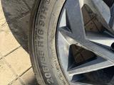 Диски с шинами. Летние kumho. Заводские. за 300 000 тг. в Атырау – фото 4