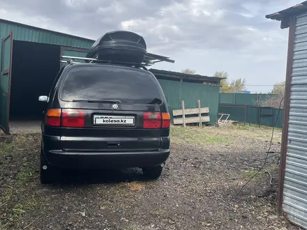 Volkswagen Sharan 1999 года за 3 000 000 тг. в Тайынша – фото 8