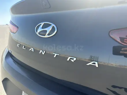 Hyundai Elantra 2019 года за 5 000 000 тг. в Актау – фото 22