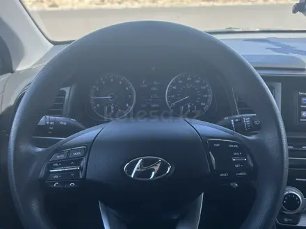 Hyundai Elantra 2019 года за 5 000 000 тг. в Актау – фото 34