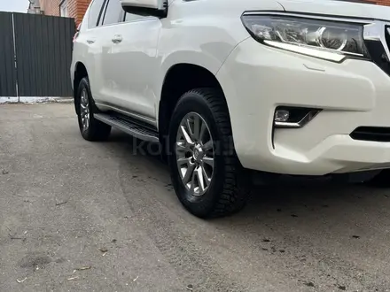 Toyota Land Cruiser Prado 2018 года за 23 000 000 тг. в Усть-Каменогорск – фото 2