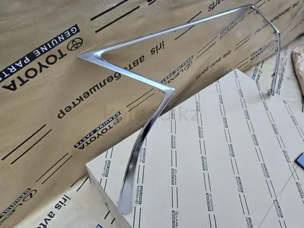 Молдинг, хром, накладка решетки радиатора новый 53121-48170 за 66 000 тг. в Шымкент – фото 4