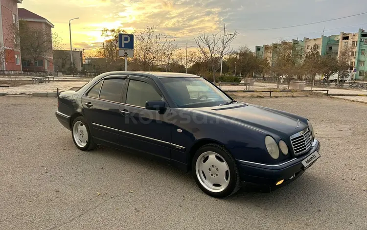 Mercedes-Benz E 280 1999 годаүшін3 200 000 тг. в Актау