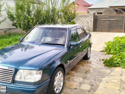 Mercedes-Benz E 280 1994 года за 3 000 000 тг. в Туркестан – фото 2