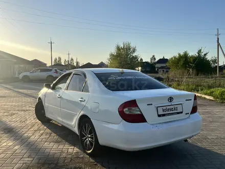 Toyota Camry 2004 года за 3 000 000 тг. в Актобе – фото 7