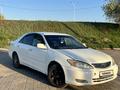 Toyota Camry 2004 года за 3 000 000 тг. в Актобе – фото 6