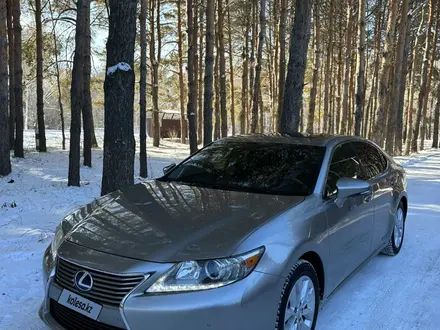 Lexus ES 300h 2014 года за 11 300 000 тг. в Алматы