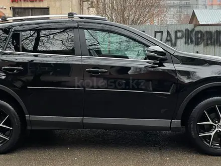 Toyota RAV4 2017 года за 14 500 000 тг. в Алматы – фото 3
