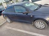 Volkswagen Polo 2012 года за 2 500 000 тг. в Алматы – фото 2