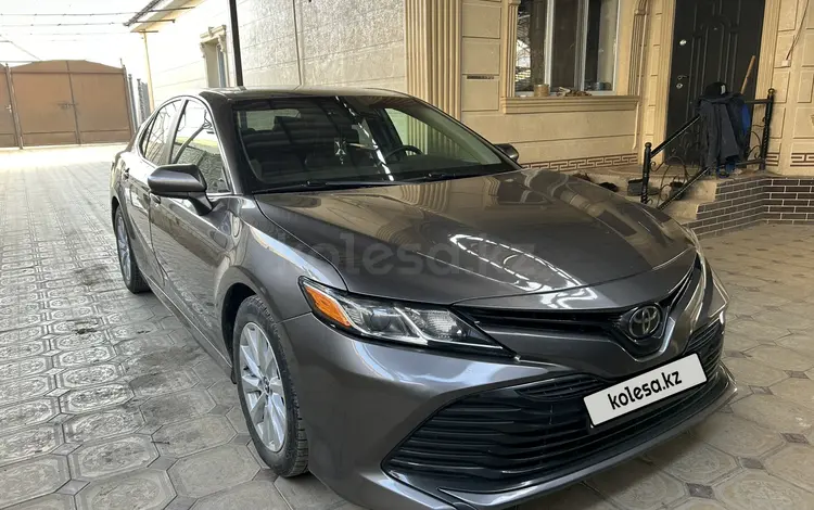 Toyota Camry 2018 года за 11 500 000 тг. в Тараз