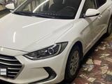 Hyundai Elantra 2018 года за 7 100 000 тг. в Сатпаев – фото 2