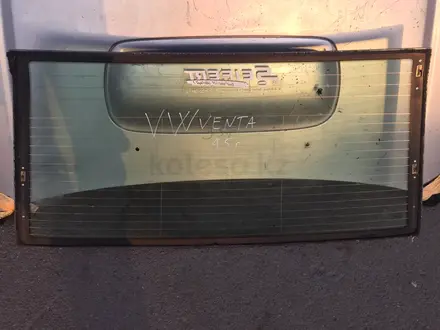 VW-Venta 1994 год стекло задние панорама фонари оригинал и по салону за 100 000 тг. в Алматы – фото 3
