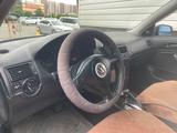 Volkswagen Golf 2001 года за 2 350 000 тг. в Алматы – фото 5