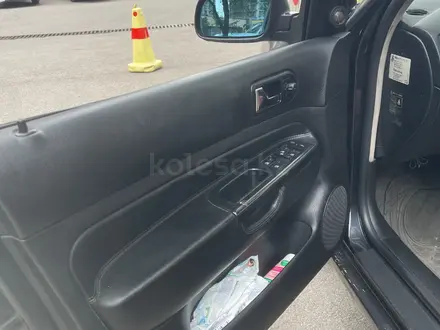 Volkswagen Golf 2001 года за 2 350 000 тг. в Алматы – фото 6