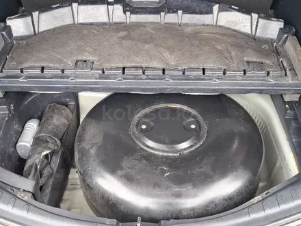 Toyota RAV4 2015 года за 9 199 000 тг. в Актобе – фото 6