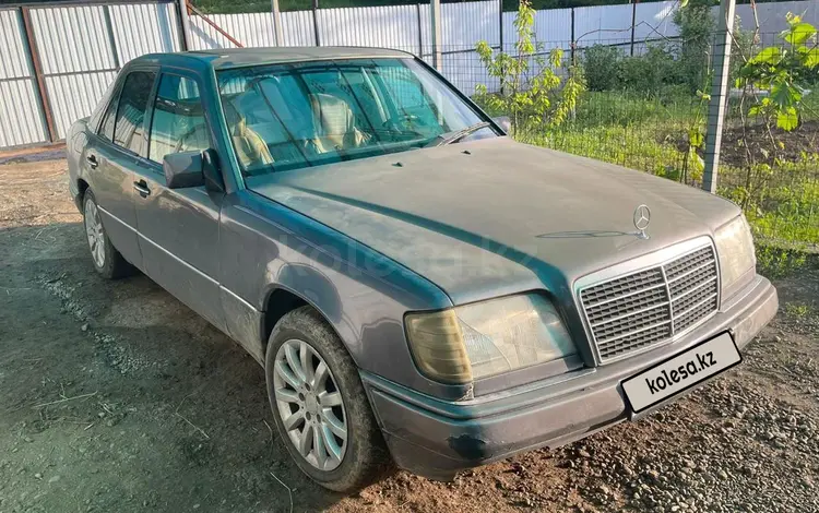 Mercedes-Benz E 220 1995 годаүшін1 550 000 тг. в Алматы