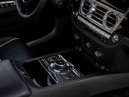 Rolls-Royce Wraith 2016 года за 100 000 000 тг. в Астана – фото 40