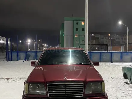 Mercedes-Benz E 220 1994 года за 1 450 000 тг. в Жезказган – фото 2