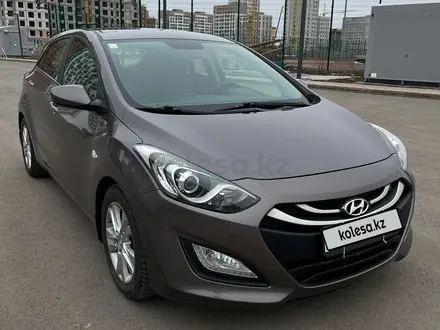 Hyundai i30 2014 года за 7 200 000 тг. в Астана – фото 2