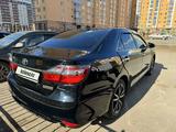 Toyota Camry 2017 года за 13 300 000 тг. в Астана – фото 5