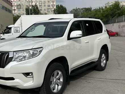 Toyota Land Cruiser Prado 2021 года за 26 500 000 тг. в Алматы – фото 3