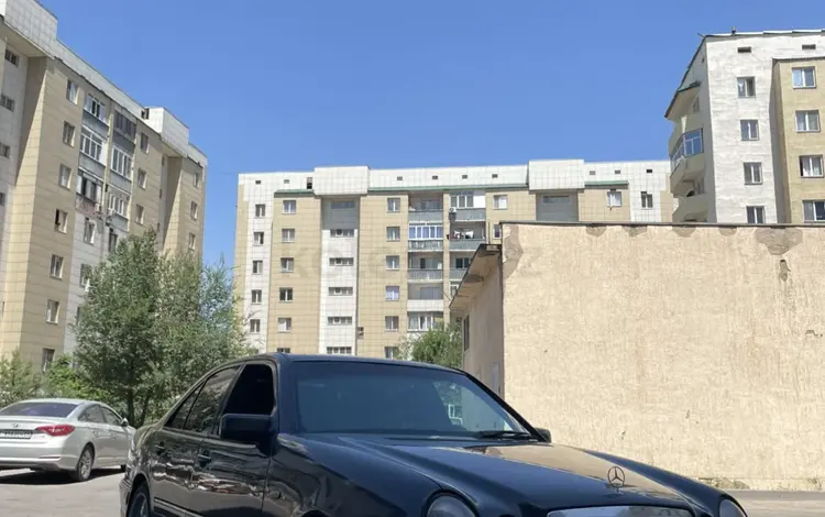 Mercedes-Benz E 320 1995 годаүшін2 600 000 тг. в Алматы