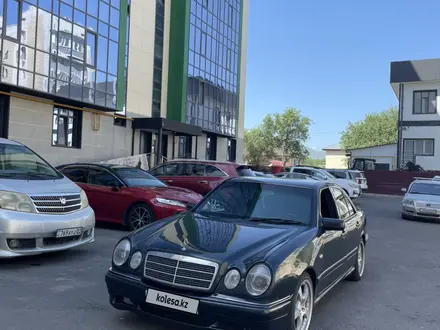Mercedes-Benz E 320 1995 года за 2 600 000 тг. в Алматы – фото 11