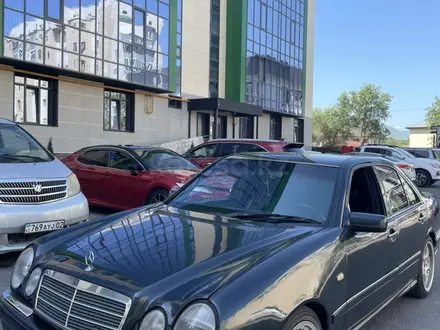 Mercedes-Benz E 320 1995 года за 2 600 000 тг. в Алматы – фото 12