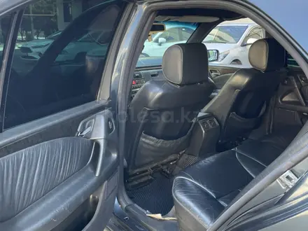 Mercedes-Benz E 320 1995 года за 2 600 000 тг. в Алматы – фото 6