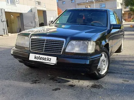 Mercedes-Benz E 200 1994 года за 2 200 000 тг. в Петропавловск