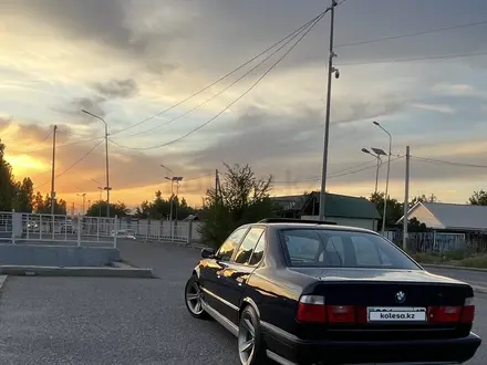 BMW 525 1994 года за 2 300 000 тг. в Шымкент – фото 2