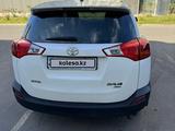 Toyota RAV4 2013 годаfor9 750 000 тг. в Астана – фото 3