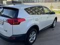 Toyota RAV4 2013 годаүшін9 999 999 тг. в Астана – фото 2