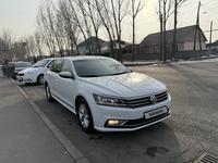 Volkswagen Passat 2016 годаfor7 300 000 тг. в Алматы